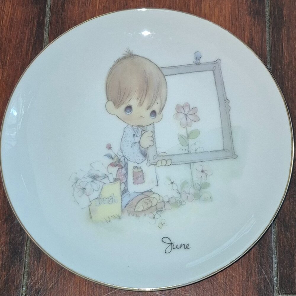Vintage 1983 Precious Moments June Collector Plate 6 1/4" in diameter Cute EC